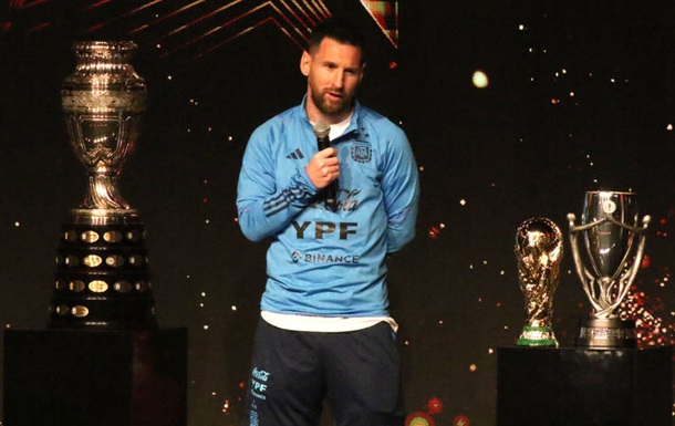 Барселона надеется вернуть Месси с помощью спонсоров