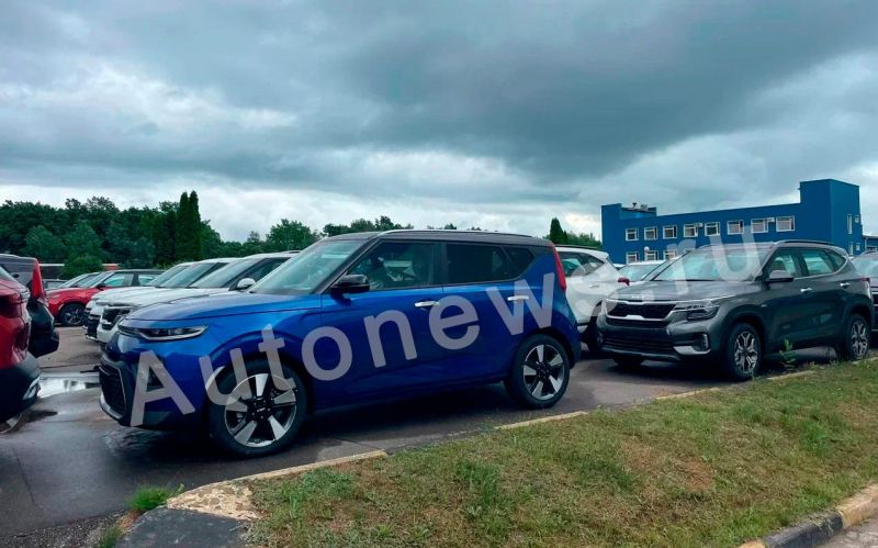 Дешевые иранские седаны и некомплектные Kia на «Автоторе». Новости недели