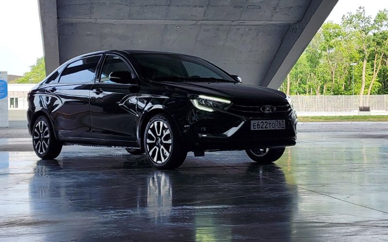 Дорогая Lada Vesta и возрожденная «Волга». Автоновости недели